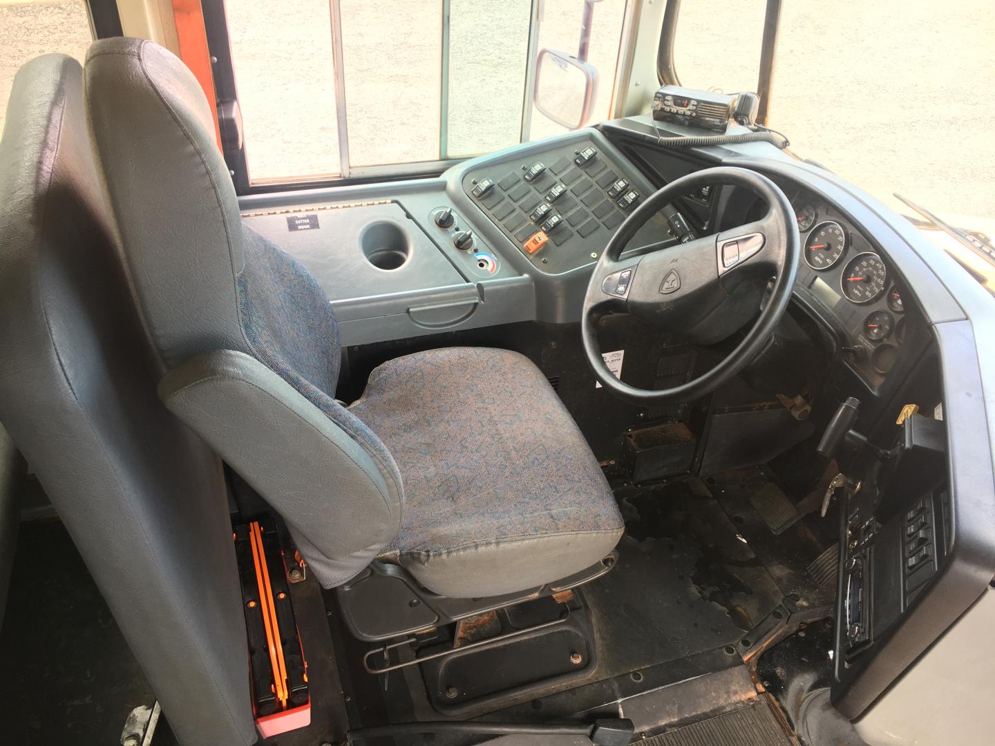 ./imagenes/INVOICE/2019/16448/CAMION ESCOLAR INTERNACTIONAL PB105 (46).JPG